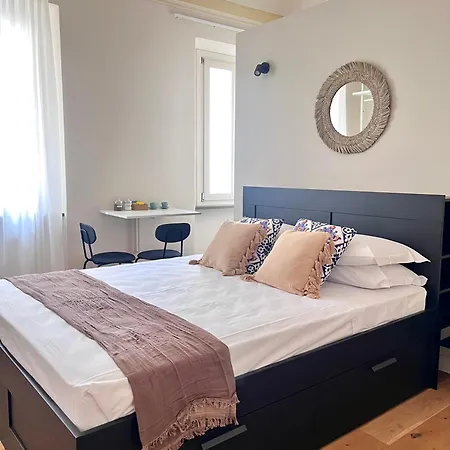 Stop&sleep Con Bagno Privato E Cucinotto A 5 Min Dagli Uffizi شقة