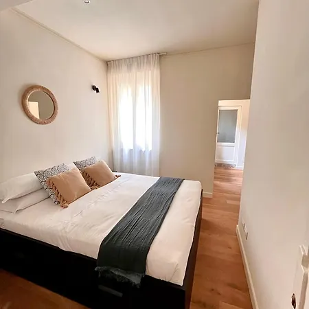 Stop&sleep Con Bagno Privato E Cucinotto A 5 Min Dagli Uffizi شقة