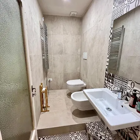 Stop&sleep Con Bagno Privato E Cucinotto A 5 Min Dagli Uffizi شقة فلورنس