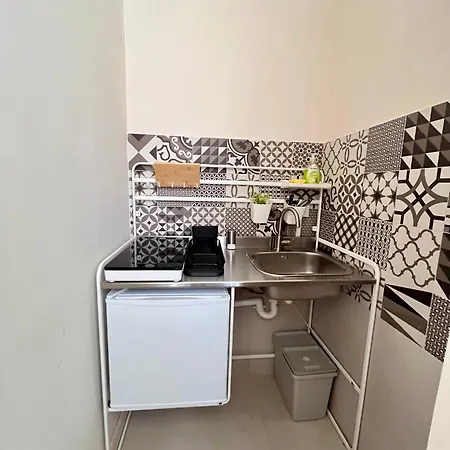 شقة Stop&sleep Con Bagno Privato E Cucinotto A 5 Min Dagli Uffizi فلورنس